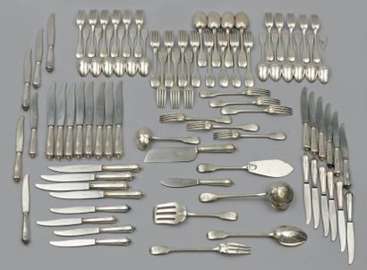 Partie de service de couverts en argent,...