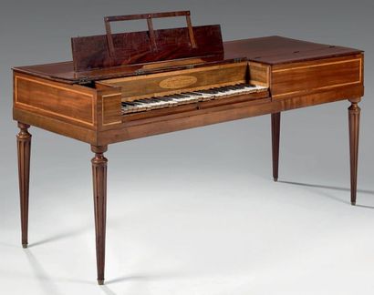 Piano-forte en placage d'acajou et placage...