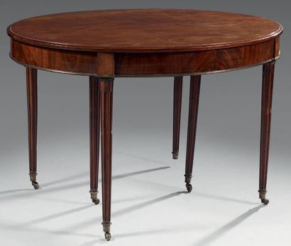 Table de salle à manger en acajou à bandeau...
