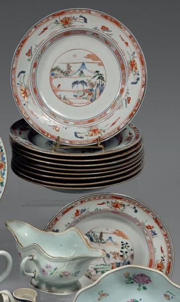 CHINE - Epoque QIANLONG (1736 - 1795)
Ensemble...