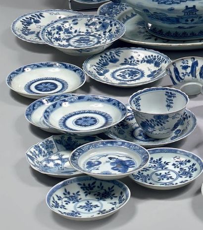 CHINE - XVIIIème siècle
Ensemble comprenant...