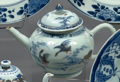CHINE - EPOQUE KANGXI (1662 - 1722)
Verseuse...