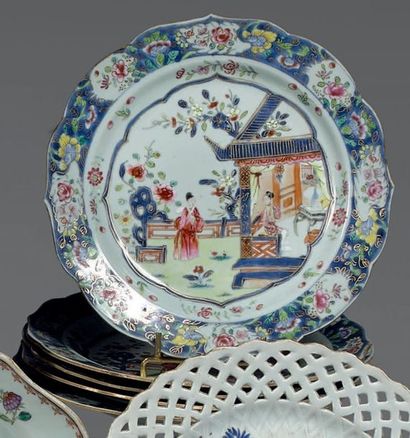 CHINE - Epoque QIANLONG (1736 - 1795)
Ensemble...