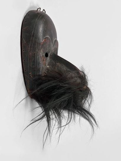MASQU E SINGE de forme ovale au long nez...