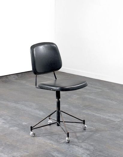 Pierre PAULIN (1927-2009)
Chaise de bureau...