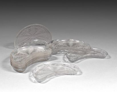 RENE LALIQUE (1860-1945)
Suite de neuf assiettes...