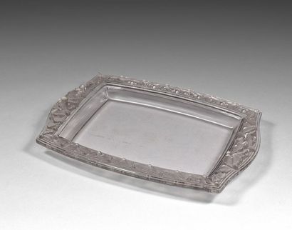 RENE LALIQUE (1860-1945)
Jardinière modèle...