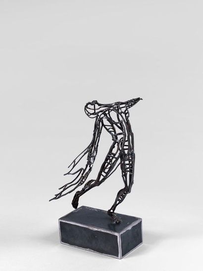 Arthur JOAS (XXème)
«Ange froudroyé». Sculpture...