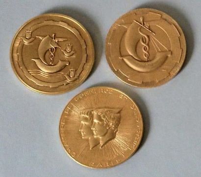 Ensemble de trois médailles de la Chambre...