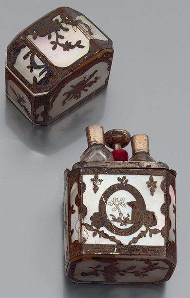 Etui nécessaire à parfum rectangulaire à...