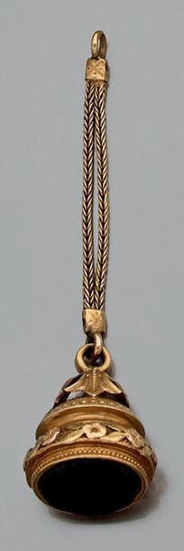 Cachet pendentif en ors de couleurs (750)...