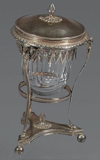 Sucrier couvert en argent, l'intérieur en...