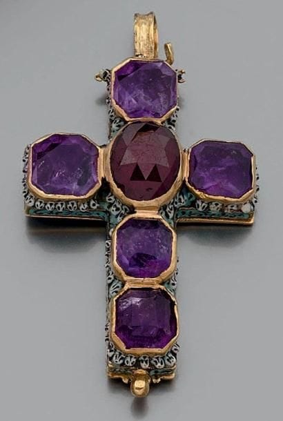 Croix reliquaire en or jaune (750) ornée...