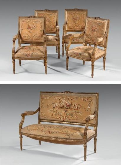 Mobilier de salon comprenant quatre fauteuils...