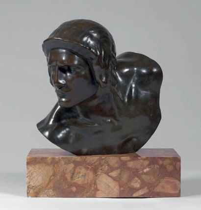 Constant ROUX (1865-1929)
BUSTE DE GLADIATEUR.
Épreuve...