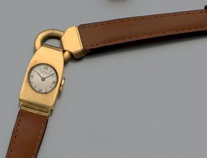 Montre de dame asymétrique en or jaune (750)...