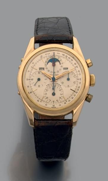 Montre bracelet d'homme chronographe Universal...