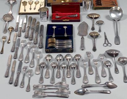 Partie de service de couverts en argent,...