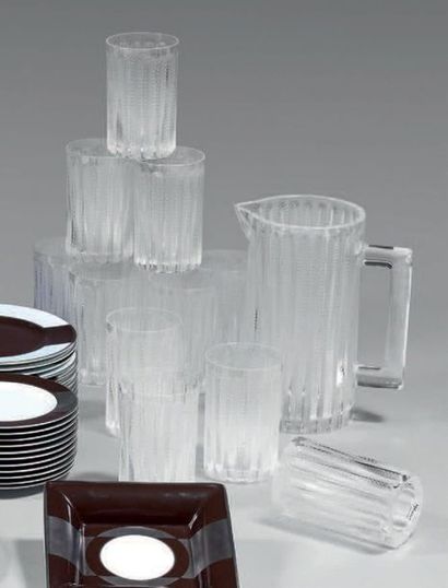 LALIQUE FRANCE

Suite de douze verres à orangeade...
