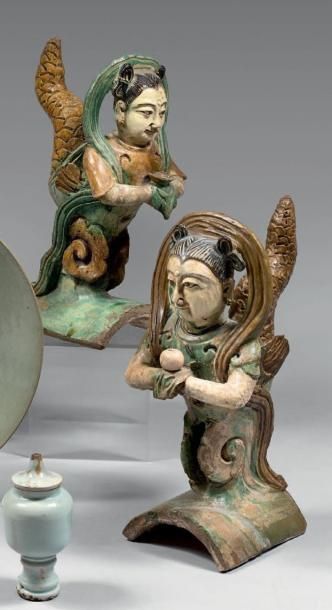 CHINE - - Epoque MING (1368 - 1644)

Deux...