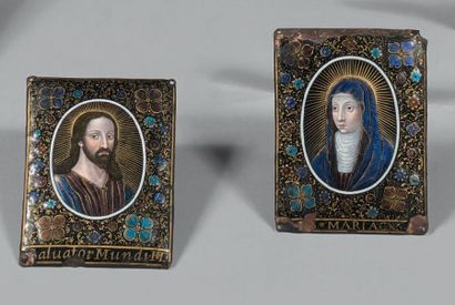 Deux plaques rectangulaires en émail représentant...