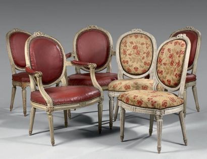 Partie de mobilier de salon comprenant une...