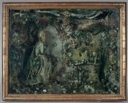 Vitrine simulant une grotte à décor de verre...
