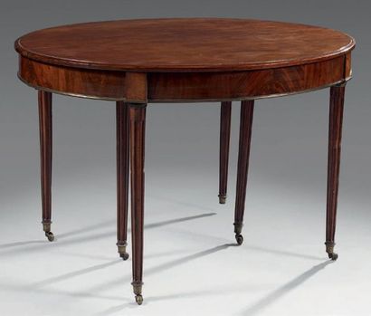 Table de salle à manger en acajou à bandeau...