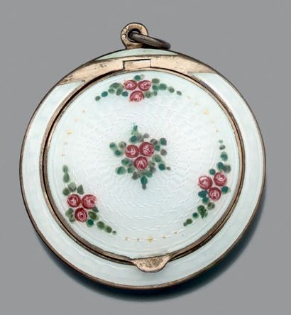 Petit poudrier de forme ronde aplatie, en...