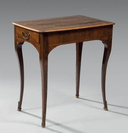 Table rectangulaire en placage de palissandre...