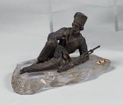 Presse-papier figurant un soldat russe au...