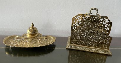 Deux pièces de garniture de bureau en bronze...