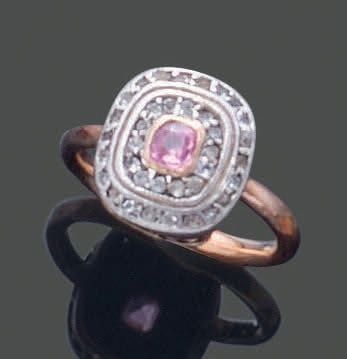 Bague en or jaune 18K (750) et argent (800),...