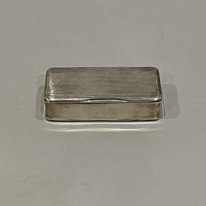 Tabatière en argent (925), le couvercle et...