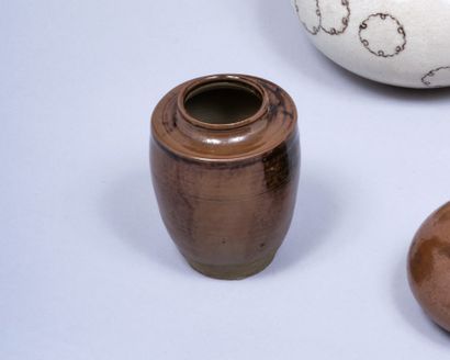 JAPON, XXe siècle. Chaïré de forme balustre...