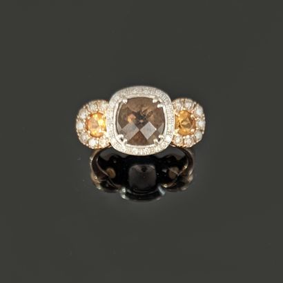 Bague en or jaune 18K (750), sertie d'une...
