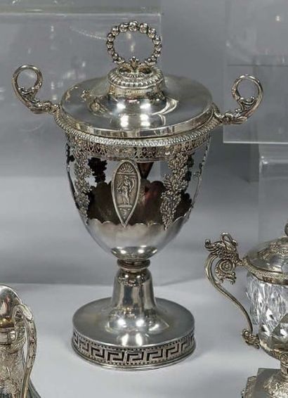 Sucrier couvert en argent, l'intérieur en...