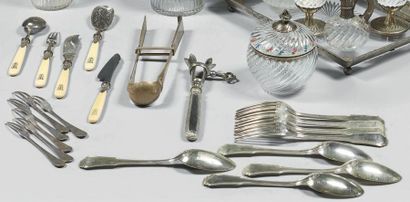 Lot en argent (950/1000e), composé de cinq...