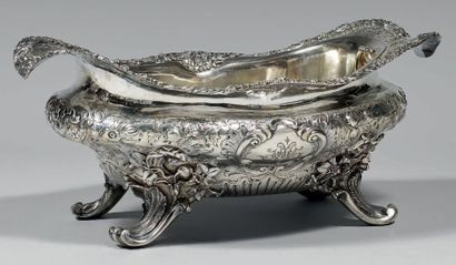 Jardinière ovale en argent, posant sur quatre...