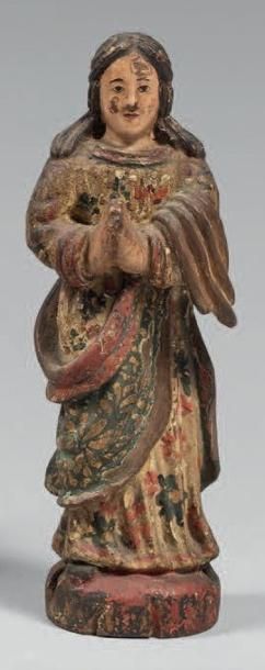 Statuette de la Vierge les mains jointes,...