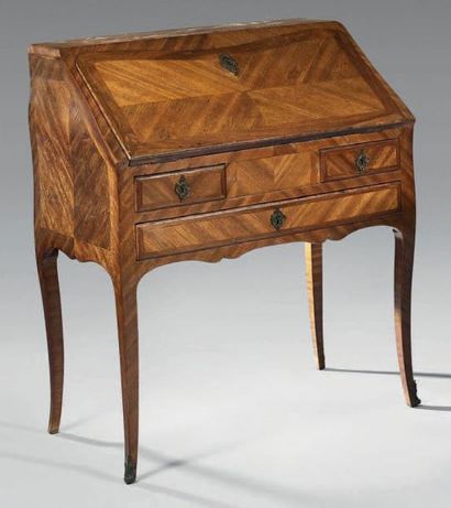 Bureau de pente en placage de bois de rose...