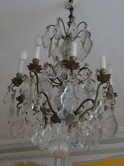 Lustre à monture cage en bronze, le fût à...