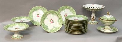Partie de service à gâteau en porcelaine,...