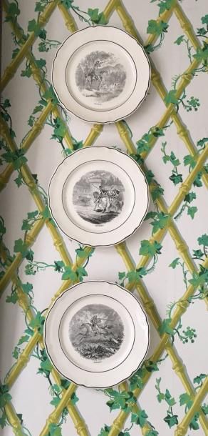 Suite de six assiettes à dessert à décor...
