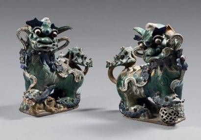 VIETNAM - Vers 1900

Couple de chimères en...