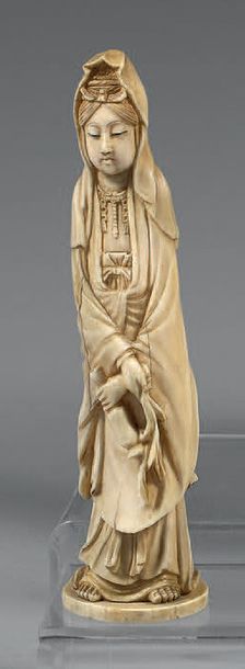 JAPON - Epoque MEIJI (1868 - 1912)

Deux...