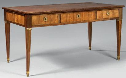 Bureau plat à ceinture linéaire ouvrant à...