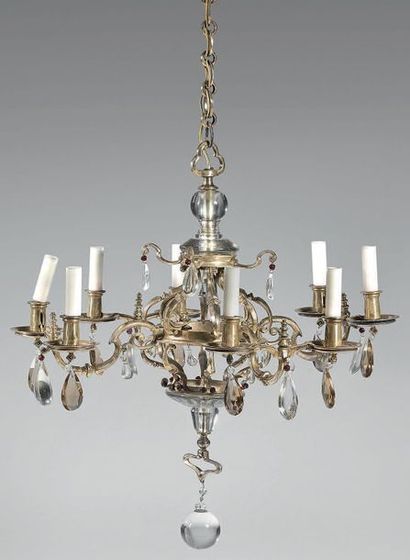 Lustre en bronze argenté à quatre bras supportant...