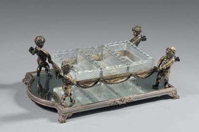 Surtout de table rectangulaire en bronze...