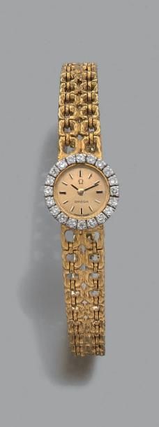 Montre bracelet de dame en or jaune et or...